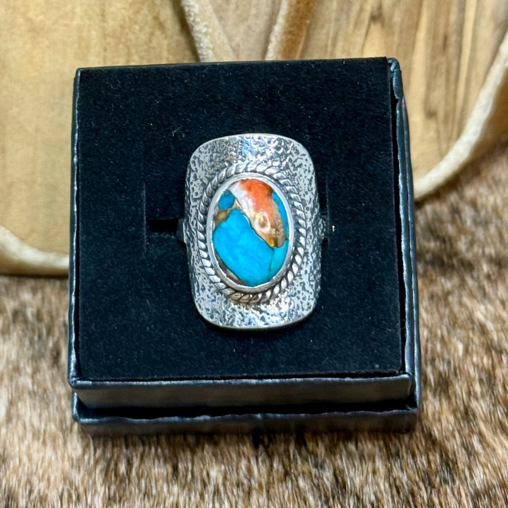 Sterling Silver Turquoise and Spiny Oyster Ring